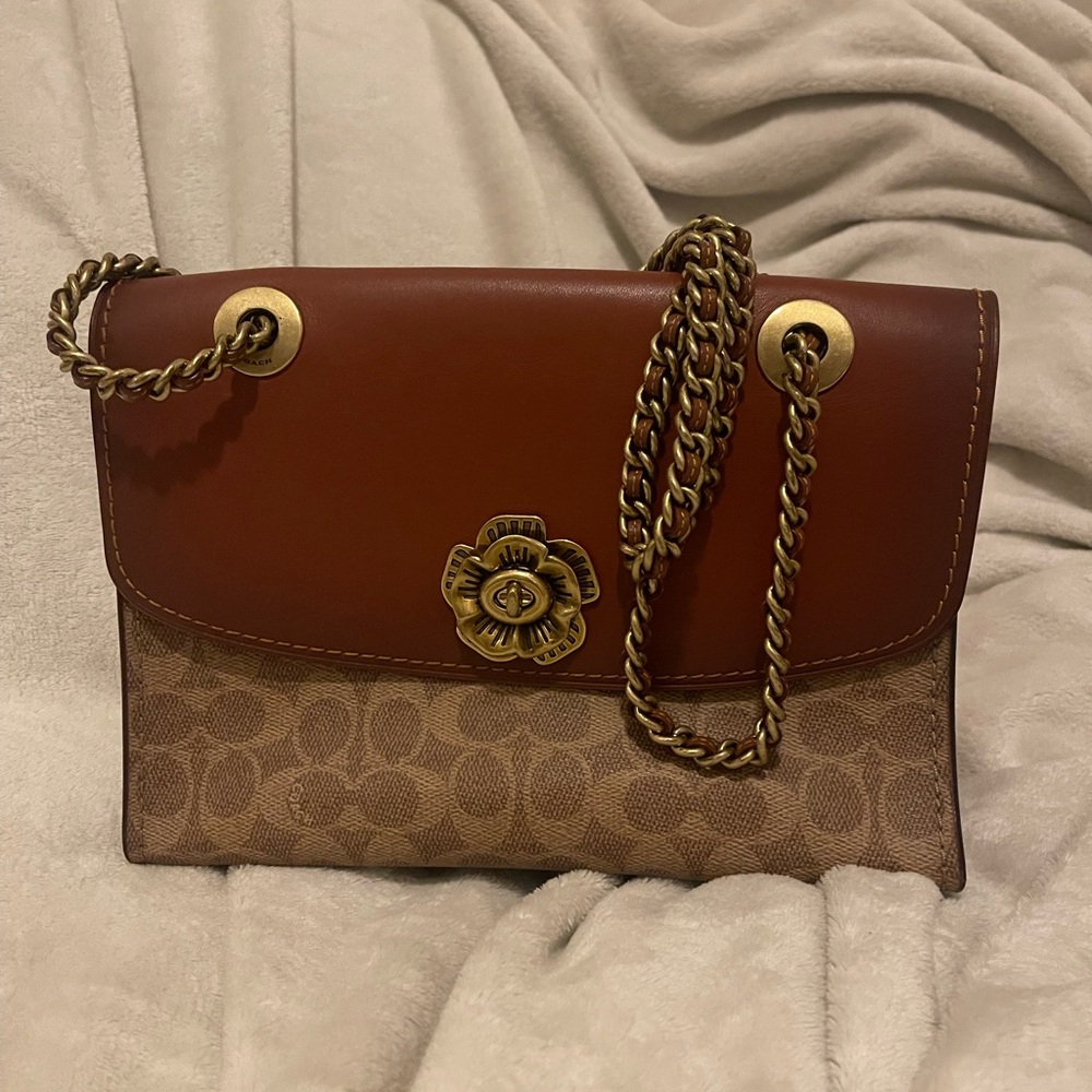 PRE-LOVED COACH PARKER in Colorblock Signature Canvas